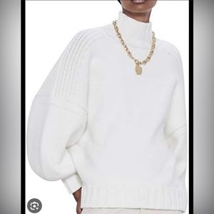 Like New - Zara Oversized White Sweater with Puff Sleeves